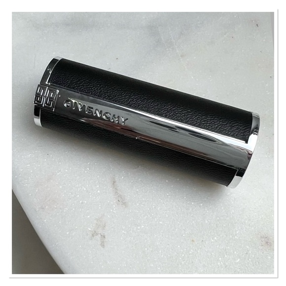 GIVENCHY Le Rouge Interdit Intense Silk Lipstick Mini 💄🆕 - Picture 13 of 13